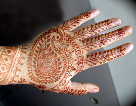 copy-of-picture1-henna-paisley1